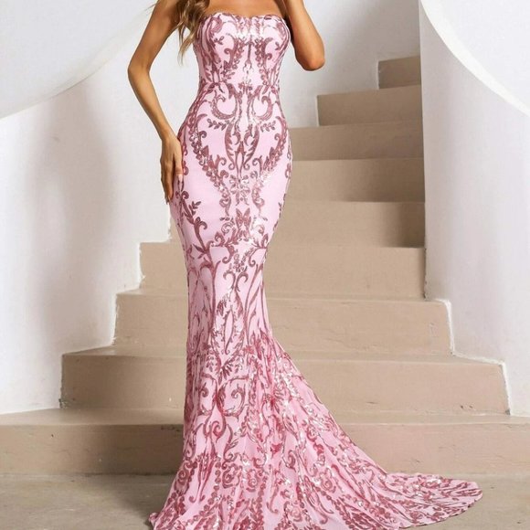 Pink Formal Maxi Dress with tail - Picture 9 of 15